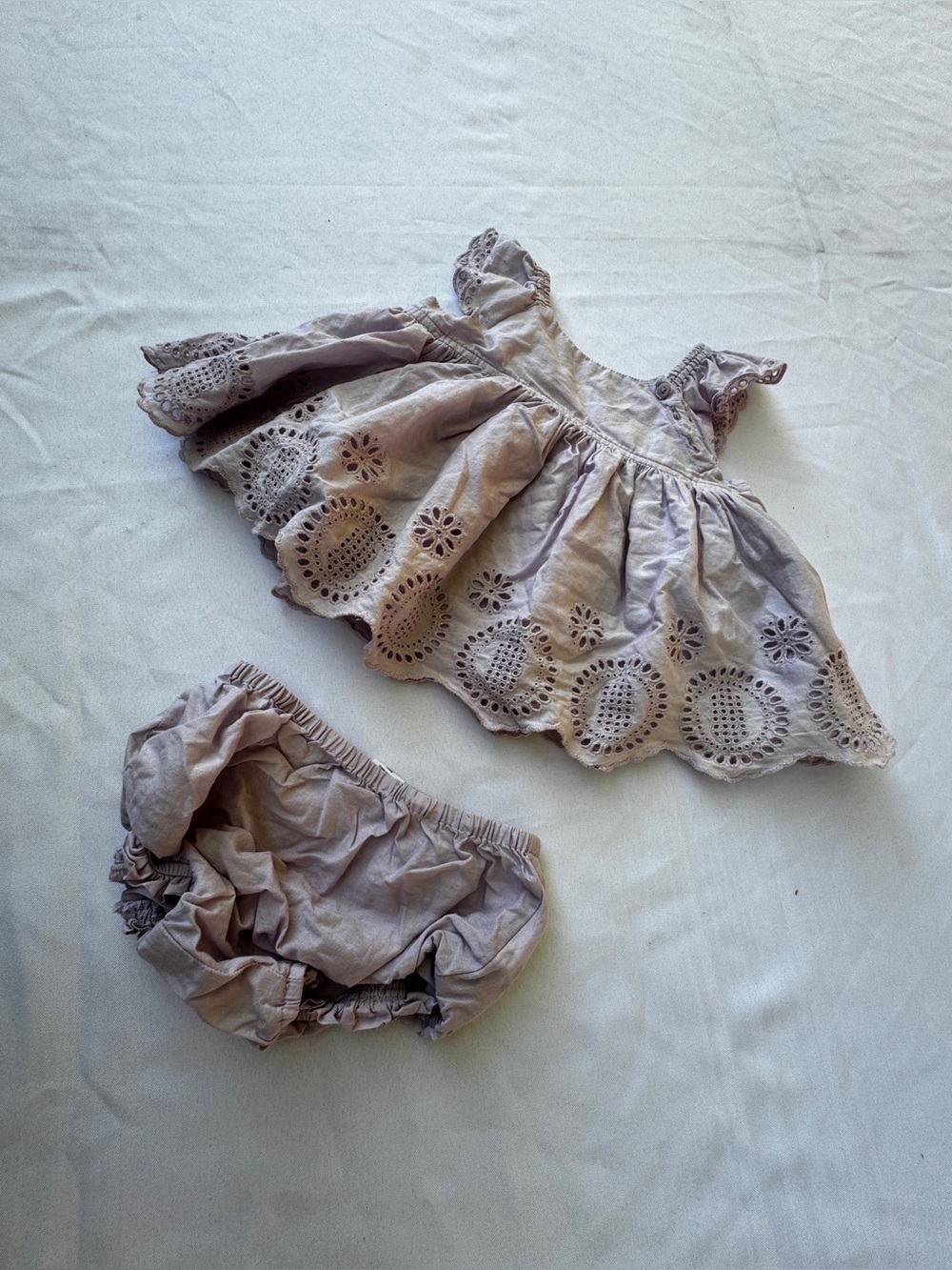 Baby Gap Eyelet Dress & Bloomers - Soft Mauve size 12-18 months